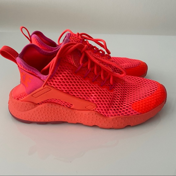 nike shoes orange colour